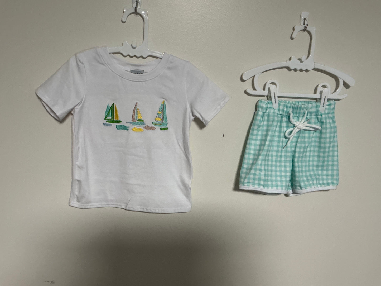 Boys White Sailboat Embroidery Shorts Set